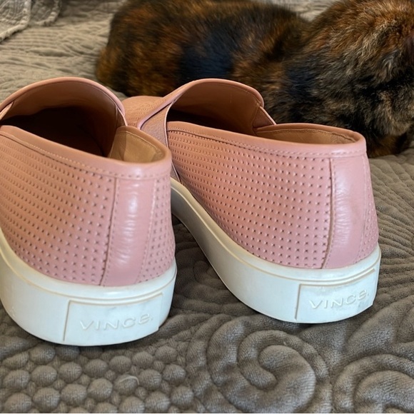 VINCE Blair 5 perforated slip on sneakers size 8 - Picture 4 of 12